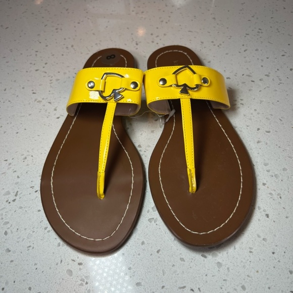 Kate Spade Women's Cece Patent Logo Slip-On T-Strap Sandals Yellow Show NEW Sz 8 - Picture 2 of 12